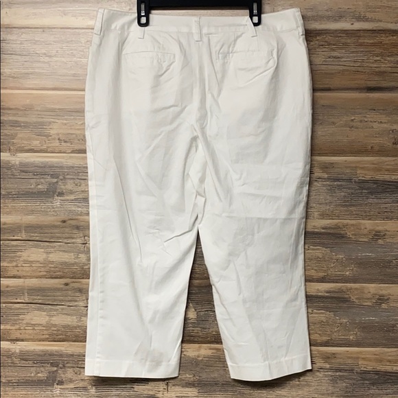 Lands' End Women Fit 2 Chino Crop Pants White NWOT - Picture 3 of 5
